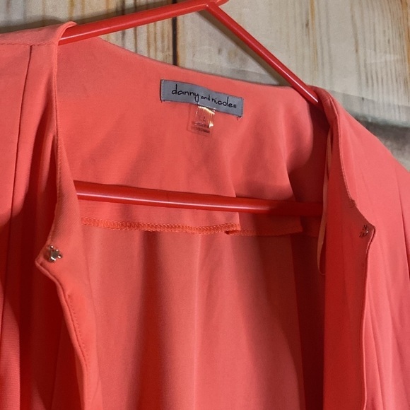 Danny & Nicole NWOT Stretchy Cropped Open Blazer - Picture 3 of 5